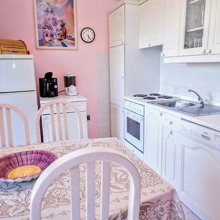 Viktoria Monterosso 3*
