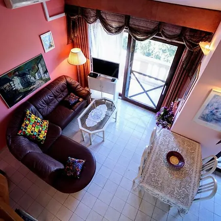 Gostinjska kuća Viktoria Monterosso 3*